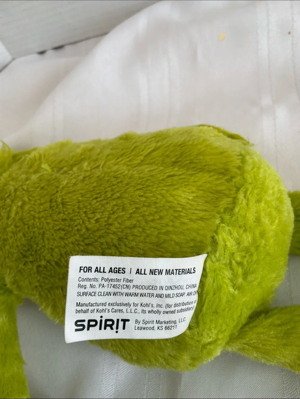 Kohl's Bright Green Plush Character Stuffed Toy Dr. Seuss Mr Grinch